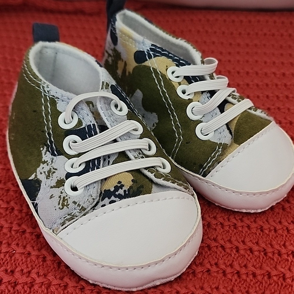 Baby Gear Infant Boy Slip-on Soft Sole Camouflage Pattern Sneakers Sz 6-9 Months